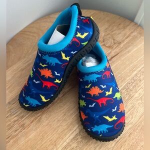 NWT NIP Tommy Bahama Toddler Blue Dinosaur Slip-On Water Shoes Size: 7/8